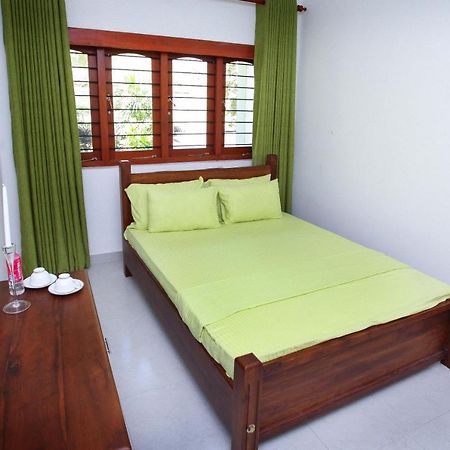 12 B 1/1, Lewella Rd, 康提 外观 照片